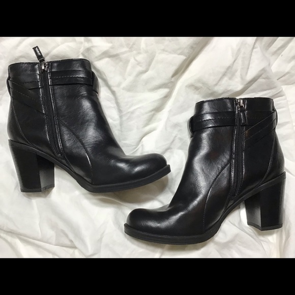 Franco Sarto Shoes - Franco Sarto Nino Black Booties / Boots Like New